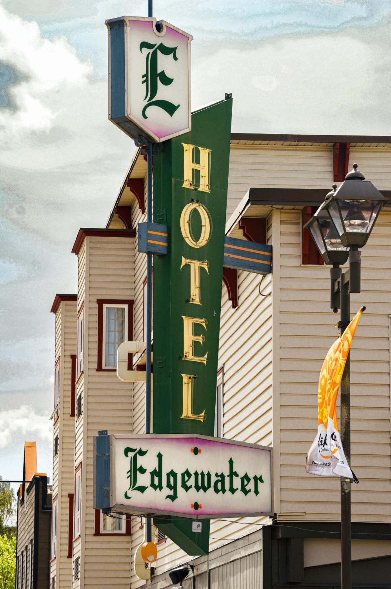 Edgewater Hotel ไวท์ฮอร์ส ภายนอก รูปภาพ